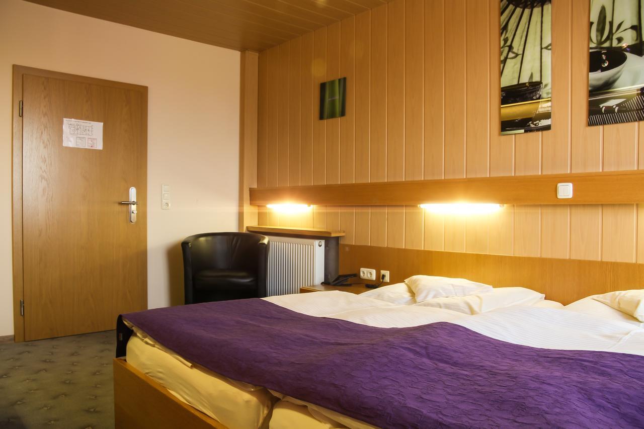 Hotel Waldlust B&B Schwandorf in Bayern Kültér fotó